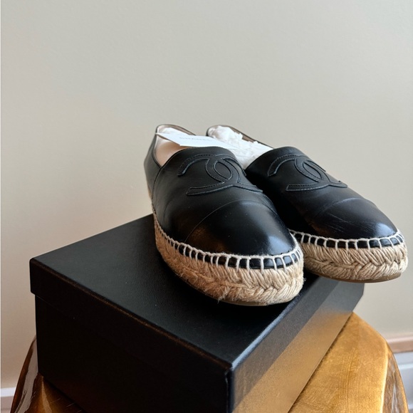 CHANEL Black Lambskin Leather Espadrilles, Size 9-9.5 (Chanel size 40) - Picture 6 of 16